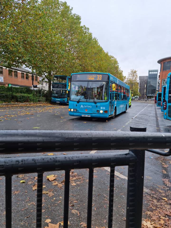 Image of Arriva Beds and Bucks vehicle 2783. Taken by Victoria T at 09.59.52 on 2021.11.04